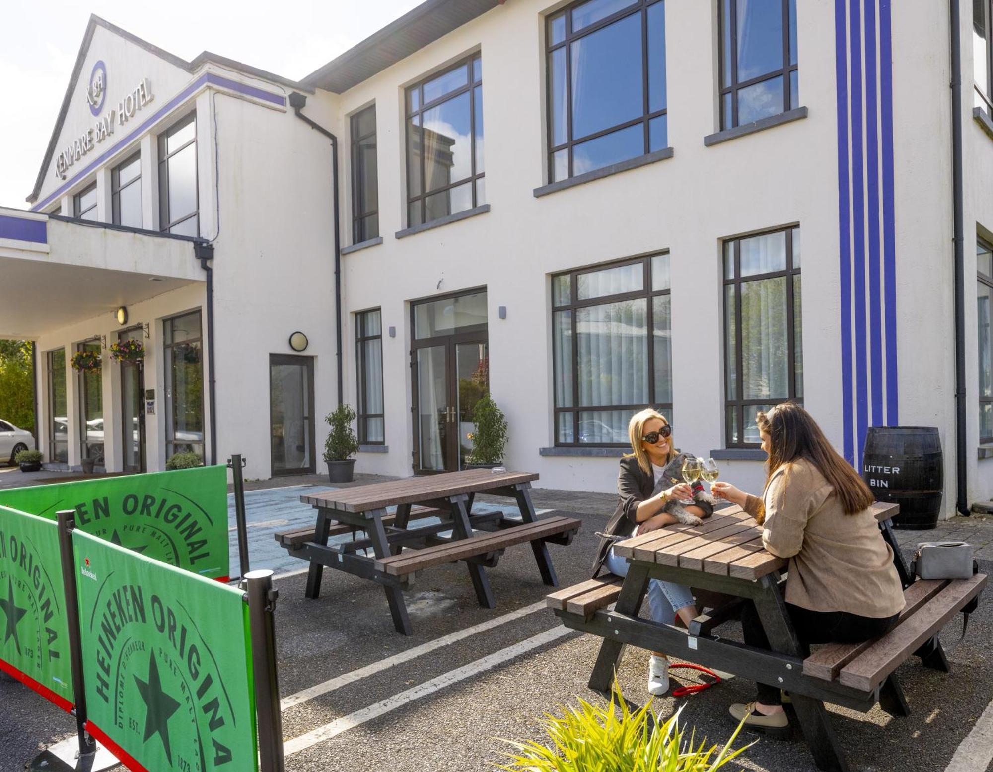 Kenmare Bay Hotel Lodges Killarney Bagian luar foto