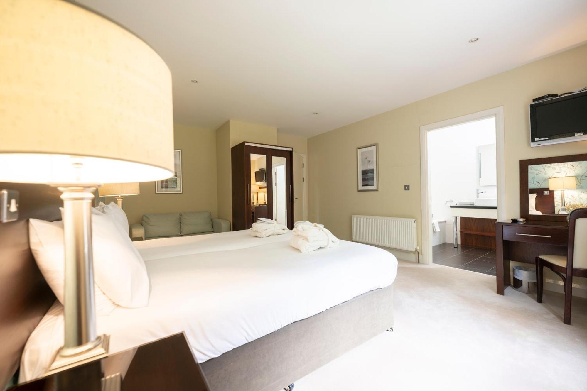 Kenmare Bay Hotel Lodges Killarney Bagian luar foto